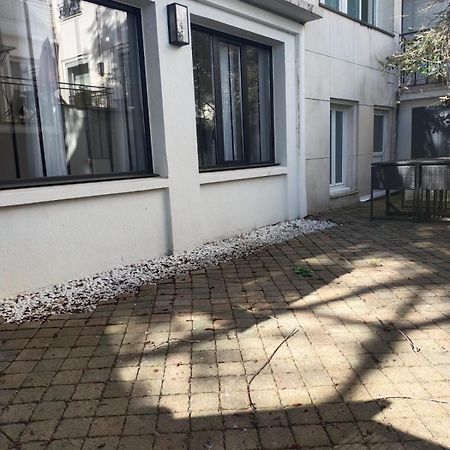 Ferienwohnung 2 Piece Avec Terrasse Ensoleille Suresnes Exterior foto